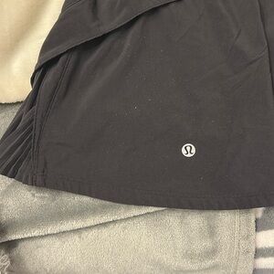 Lululemon black skirt